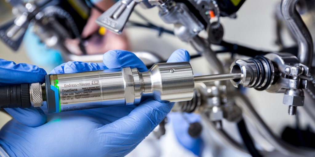 Flow Level Liquid Analysis Pressure Temperature Measurement
